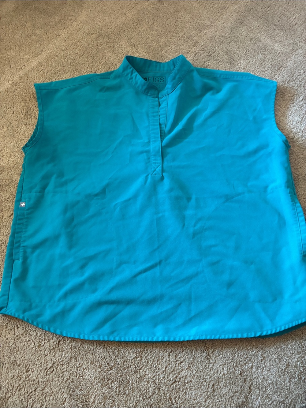 Figs Technical Collection Rafaela Oversized Scrub Top size large